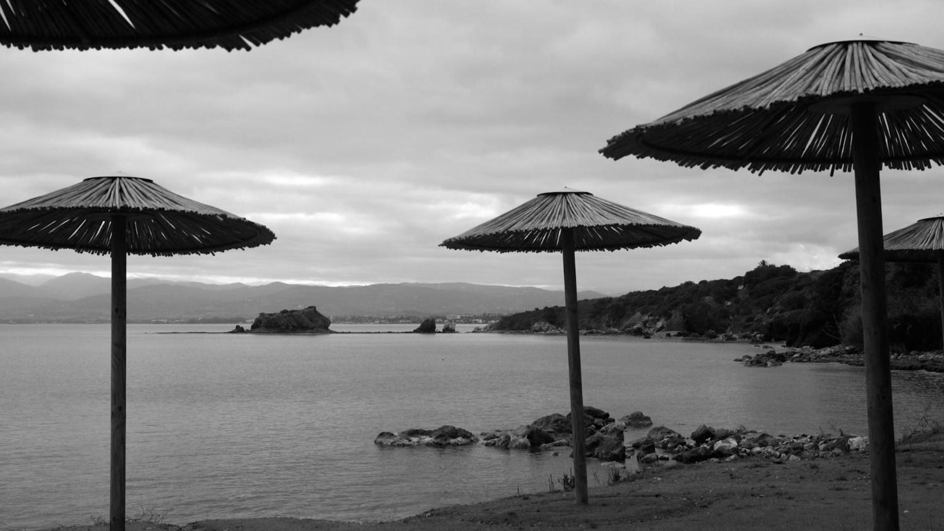 Path Latchi Beachfront Apartments Buitenkant foto